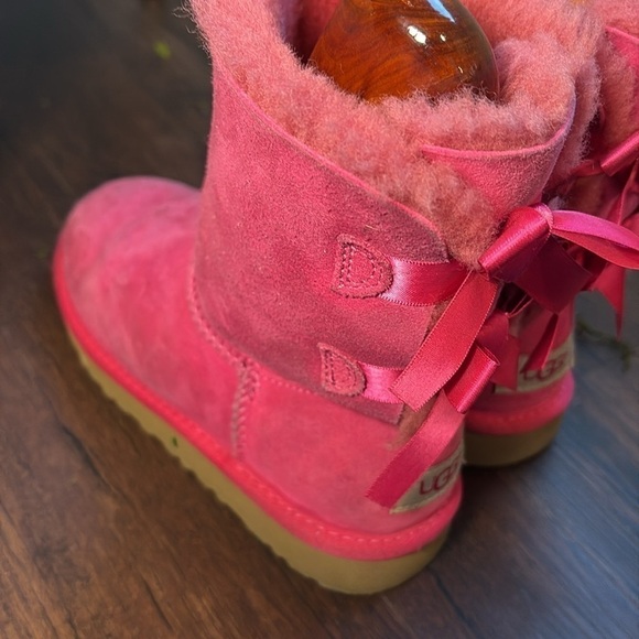 Uggs Bailey Bow Pink Boots - Picture 5 of 8